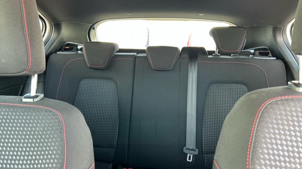 Ford Focus 1.0 EcoBoost Hybrid mHEV ST-Line 5dr Petrol Hatchback - Image 15