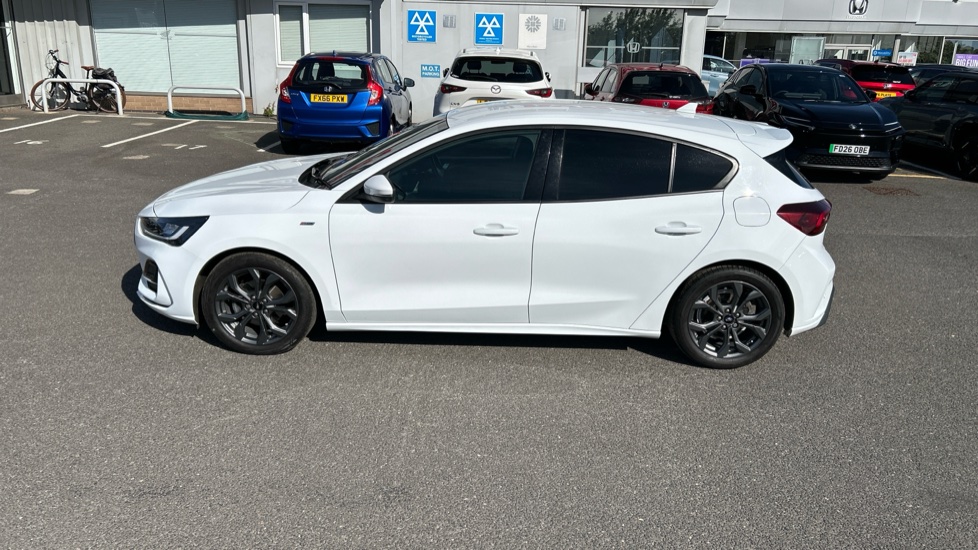 Ford Focus 1.0 EcoBoost Hybrid mHEV ST-Line 5dr Petrol Hatchback - Image 24