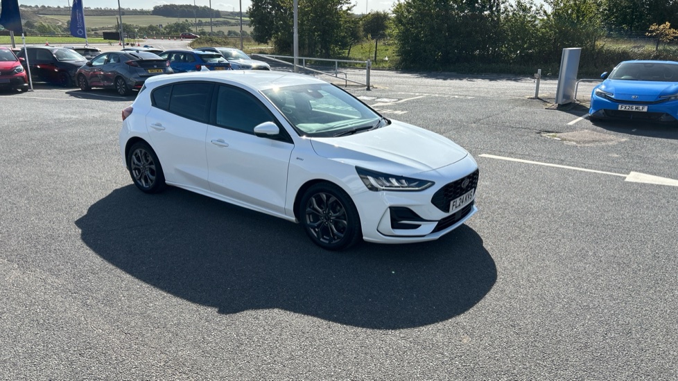 Ford Focus 1.0 EcoBoost Hybrid mHEV ST-Line 5dr Petrol Hatchback - Image 31