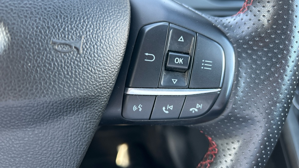 Ford Focus 1.0 EcoBoost Hybrid mHEV ST-Line 5dr Petrol Hatchback - Image 37