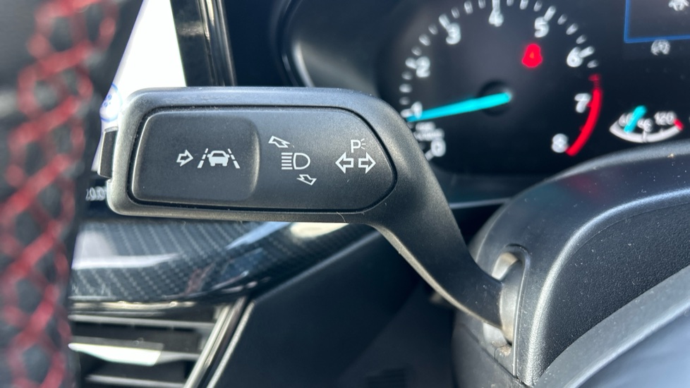 Ford Focus 1.0 EcoBoost Hybrid mHEV ST-Line 5dr Petrol Hatchback - Image 40