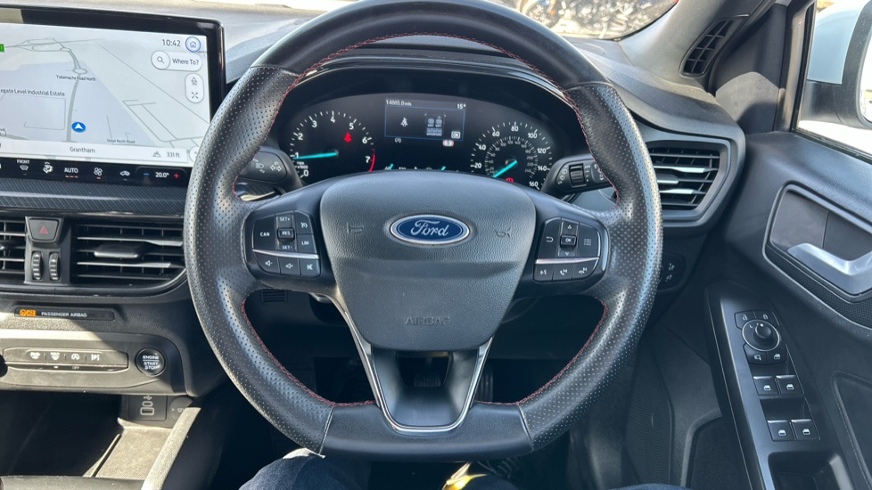 Ford Focus 1.0 EcoBoost Hybrid mHEV ST-Line 5dr Petrol Hatchback - Image 43
