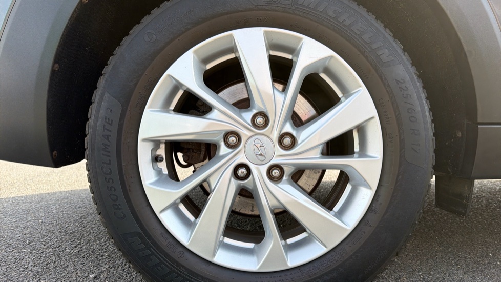 Hyundai TUCSON 1.6 GDi SE Nav 5dr 2WD Petrol Estate - Image 7