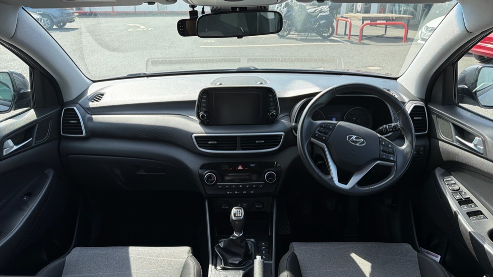 Hyundai TUCSON 1.6 GDi SE Nav 5dr 2WD Petrol Estate - Image 10