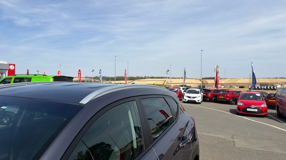 Hyundai TUCSON 1.6 GDi SE Nav 5dr 2WD Petrol Estate - Image 25