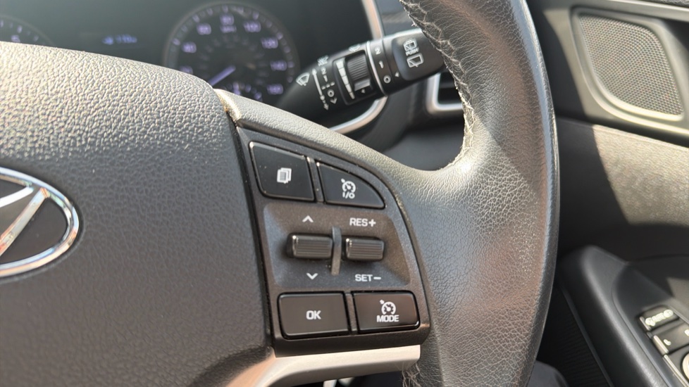 Hyundai TUCSON 1.6 GDi SE Nav 5dr 2WD Petrol Estate - Image 33