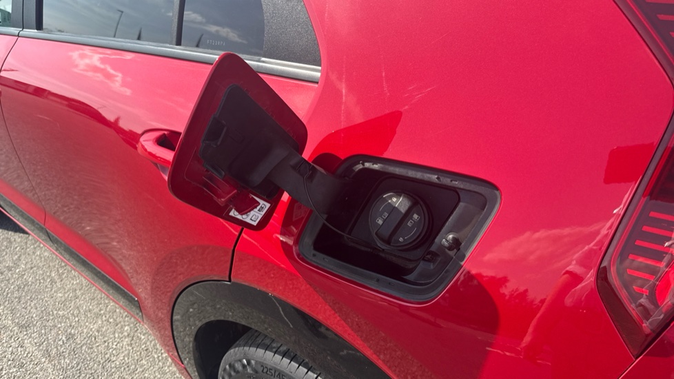 Kia Niro 1.6 GDi Hybrid 3 5dr DCT Hybrid Estate - Image 26