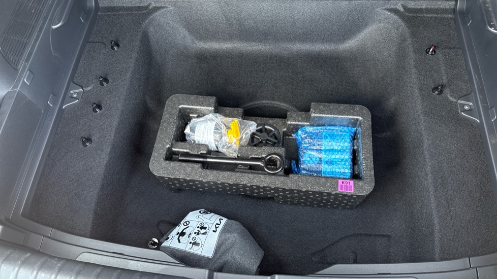 Kia Niro 1.6 GDi Hybrid 3 5dr DCT Hybrid Estate - Image 31