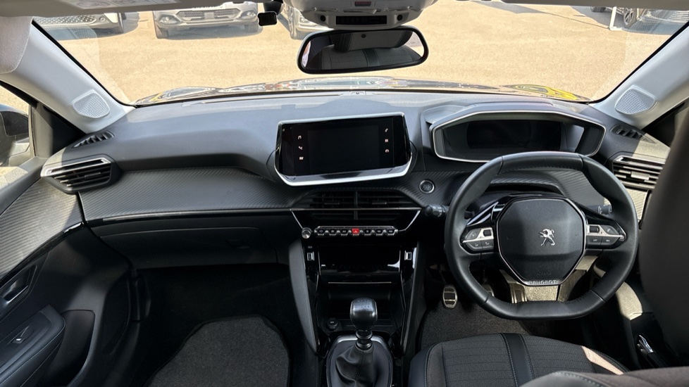 Peugeot 208 1.5 BlueHDi 100 Allure Premium + 5dr Diesel Hatchback - Image 10