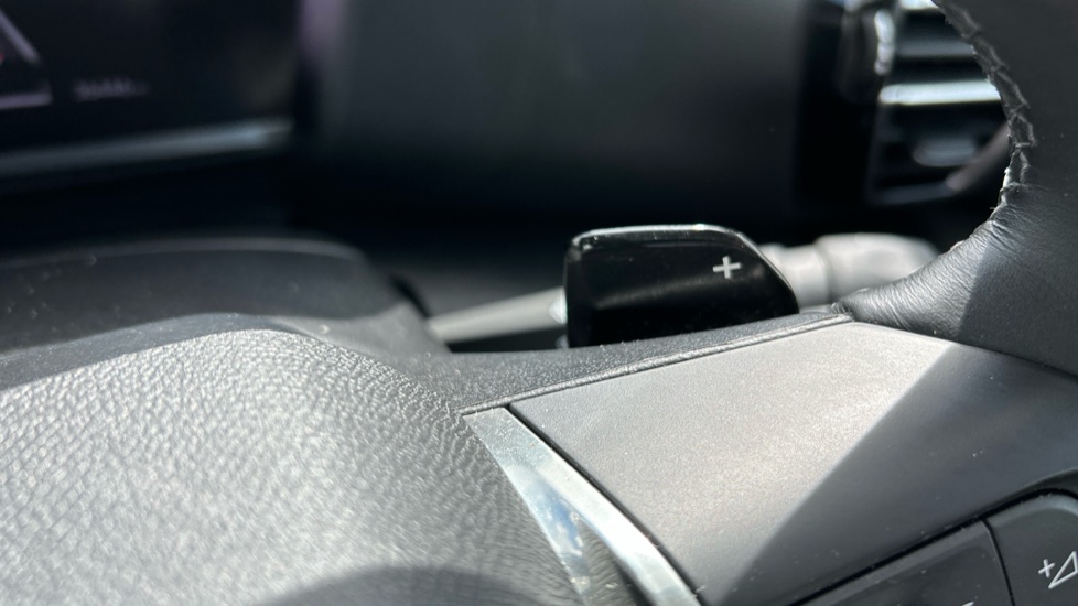 Citroen C4 1.2 PureTech [130] Max 5dr Auto Petrol Hatchback - Image 24