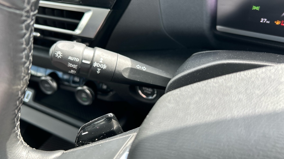 Citroen C4 1.2 PureTech [130] Max 5dr Auto Petrol Hatchback - Image 27