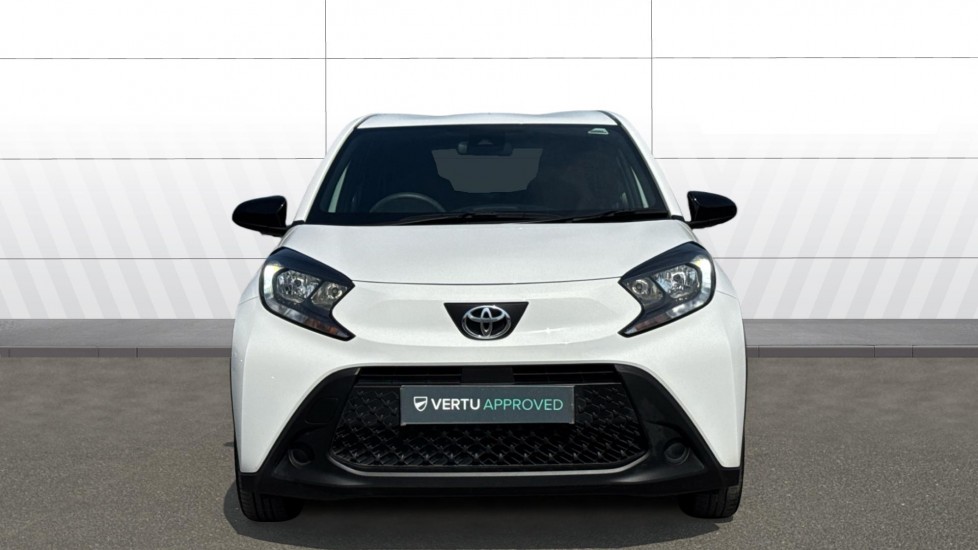 Toyota Aygo X 1.0 VVT-i Pure 5dr Petrol Hatchback - Image 3