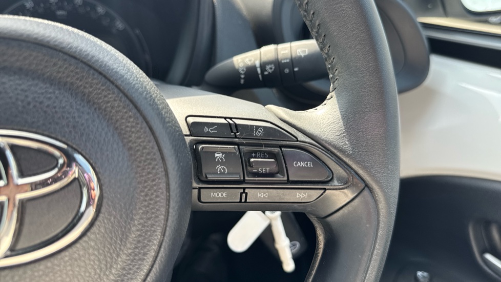 Toyota Aygo X 1.0 VVT-i Pure 5dr Petrol Hatchback - Image 25