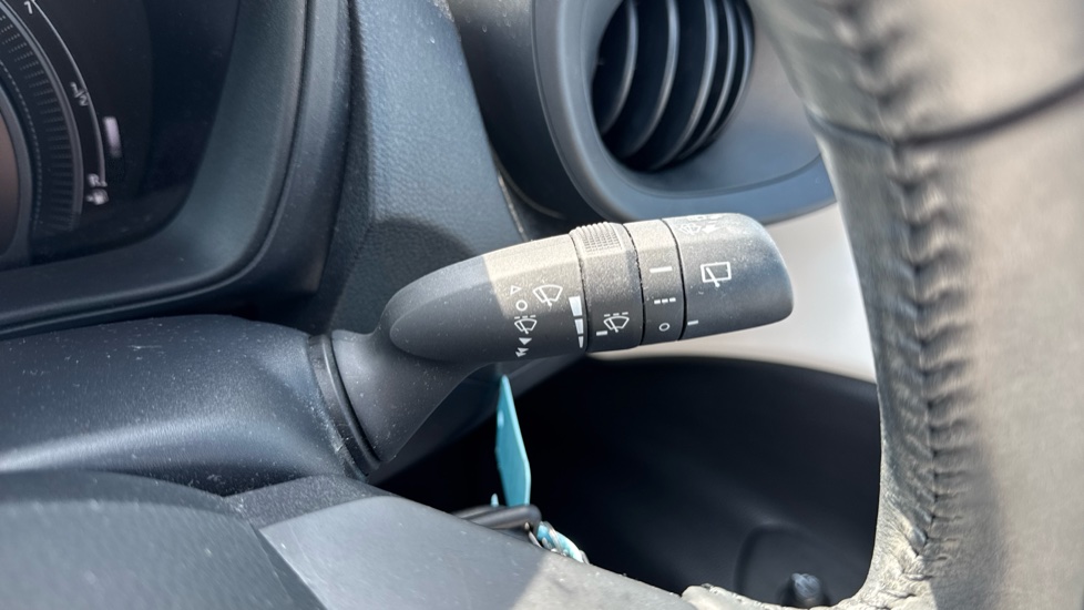 Toyota Aygo X 1.0 VVT-i Pure 5dr Petrol Hatchback - Image 29