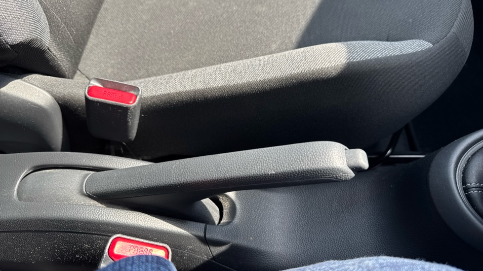 Toyota Aygo X 1.0 VVT-i Pure 5dr Petrol Hatchback - Image 32
