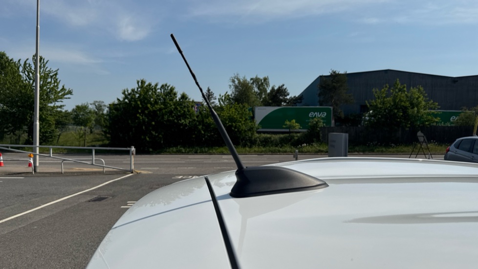Toyota Aygo X 1.0 VVT-i Pure 5dr Petrol Hatchback - Image 39