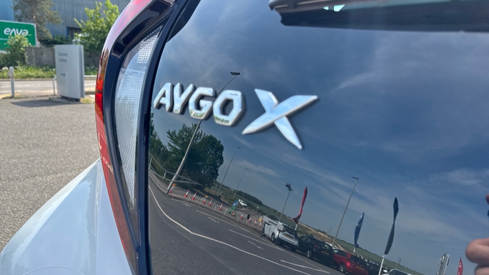Toyota Aygo X 1.0 VVT-i Pure 5dr Petrol Hatchback - Image 44