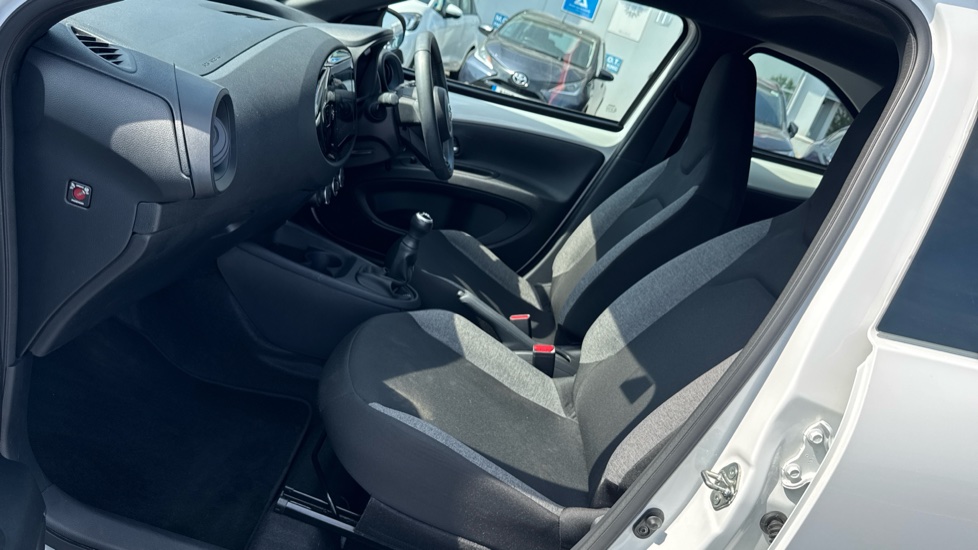 Toyota Aygo X 1.0 VVT-i Pure 5dr Petrol Hatchback - Image 46