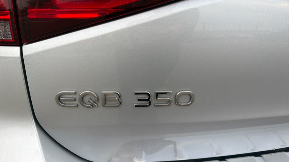 Mercedes-Benz Eqb 350 4Matic 215kW AMG Line 66.5kWh 5dr Auto Electric Estate - Image 21