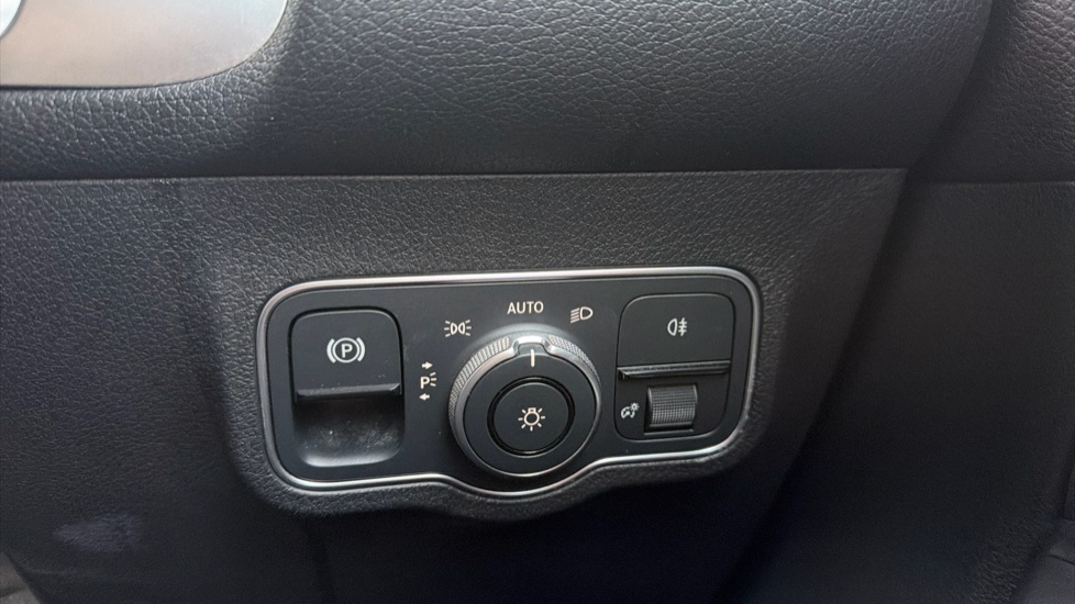 Mercedes-Benz Eqb 350 4Matic 215kW AMG Line 66.5kWh 5dr Auto Electric Estate - Image 49