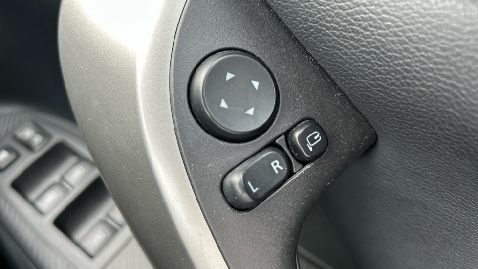 Mitsubishi Eclipse Cross 1.5 Exceed 5dr Petrol Hatchback - Image 24