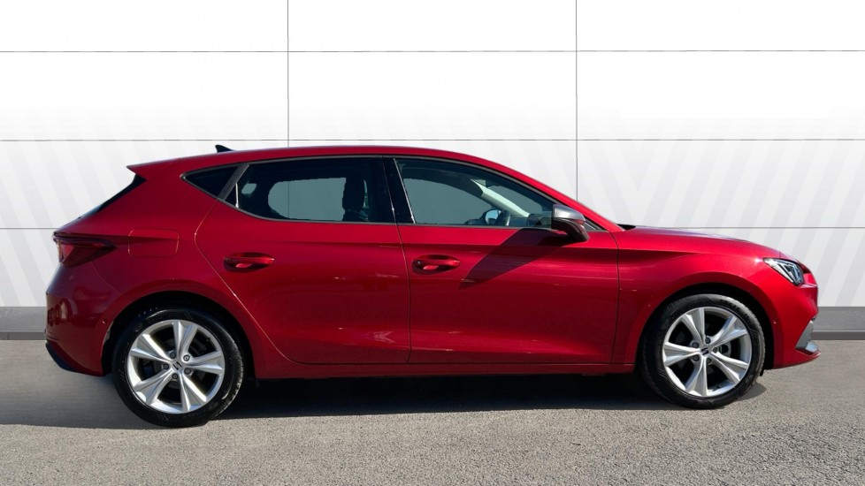 SEAT Leon 1.0 eTSI FR 5dr DSG Petrol Hatchback - Image 5