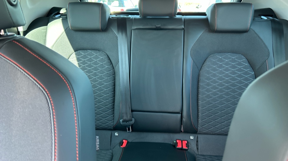 SEAT Leon 1.0 eTSI FR 5dr DSG Petrol Hatchback - Image 15