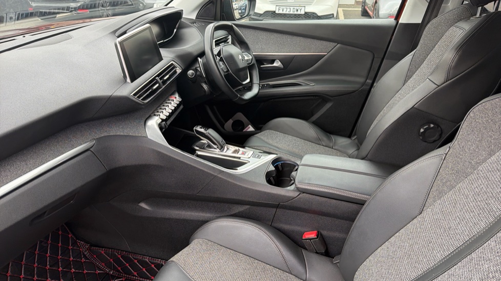Peugeot 3008 1.2 PureTech Allure 5dr EAT8 Petrol Estate - Image 9
