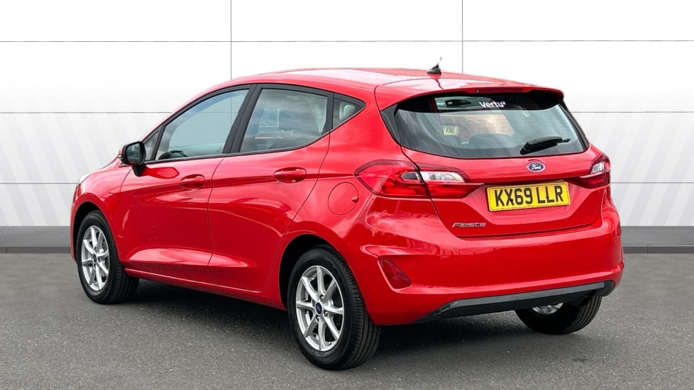 Ford Fiesta 1.1 Zetec 5dr Petrol Hatchback - Image 2