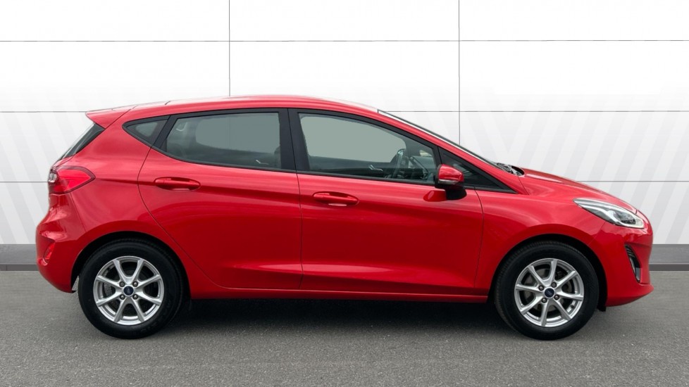 Ford Fiesta 1.1 Zetec 5dr Petrol Hatchback - Image 5