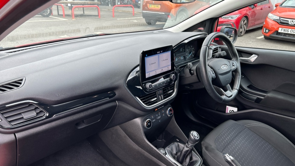 Ford Fiesta 1.1 Zetec 5dr Petrol Hatchback - Image 9