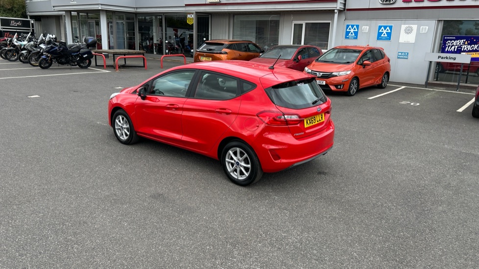 Ford Fiesta 1.1 Zetec 5dr Petrol Hatchback - Image 25