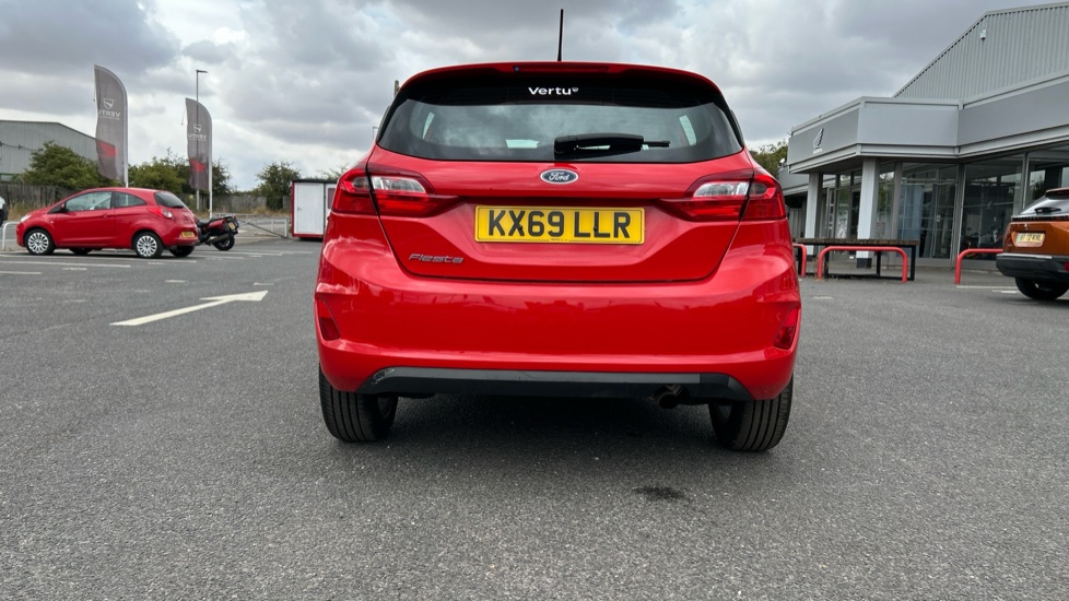 Ford Fiesta 1.1 Zetec 5dr Petrol Hatchback - Image 27