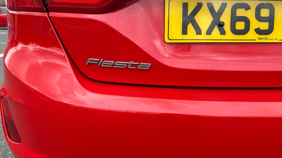 Ford Fiesta 1.1 Zetec 5dr Petrol Hatchback - Image 28