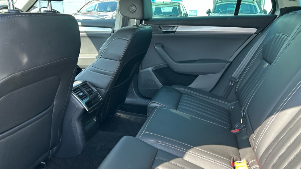 Skoda Superb 2.0 TDI CR SE Technology 5dr DSG Diesel Estate - Image 16