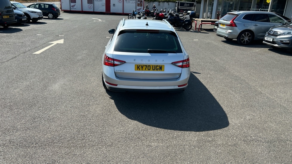 Skoda Superb 2.0 TDI CR SE Technology 5dr DSG Diesel Estate - Image 26