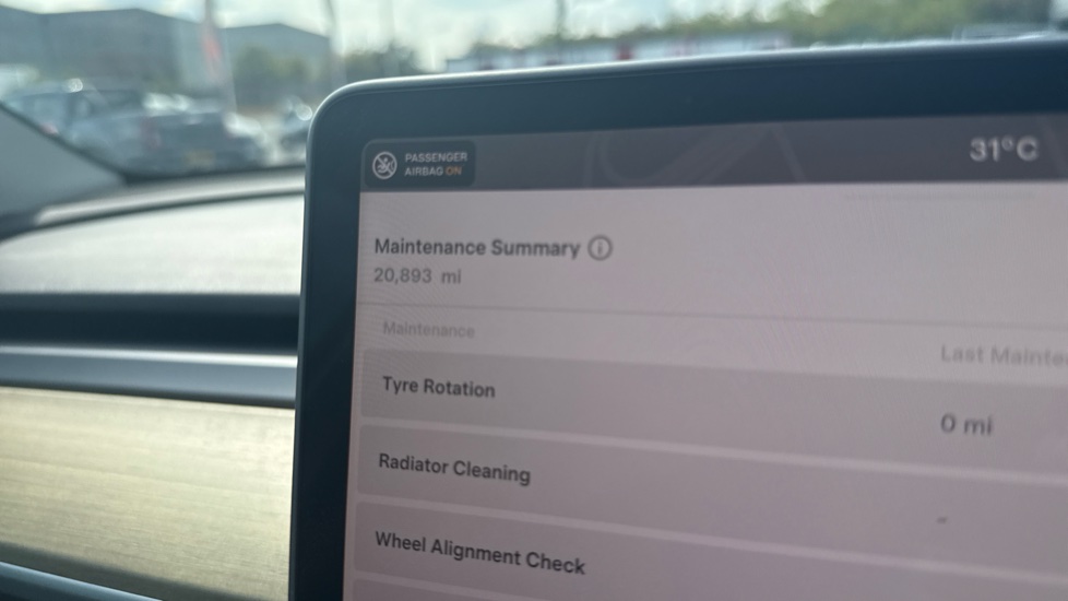 Tesla Model Y Long Range AWD 5dr Auto Electric Hatchback - Image 13