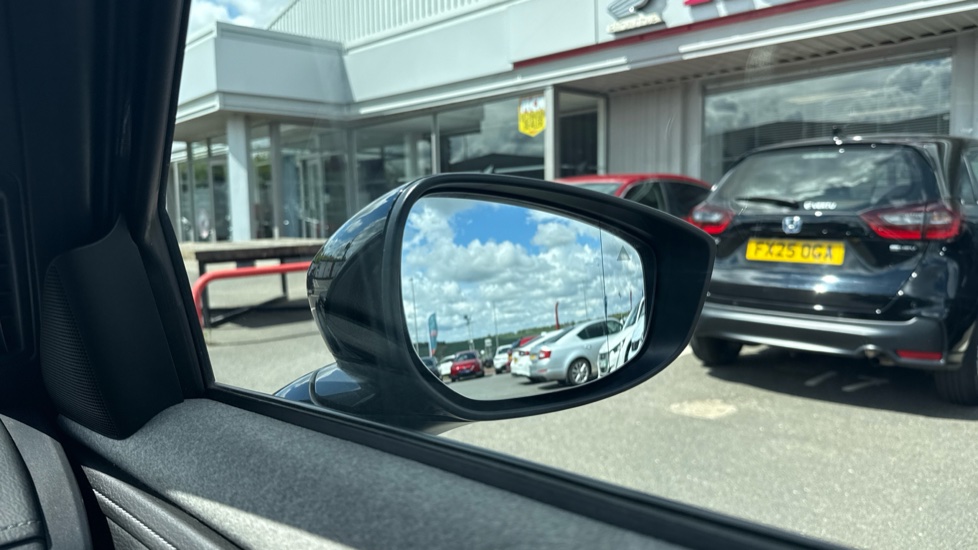 Mazda MX-30 107kW SE-L Lux 35.5kWh 5dr Auto Electric Hatchback - Image 37