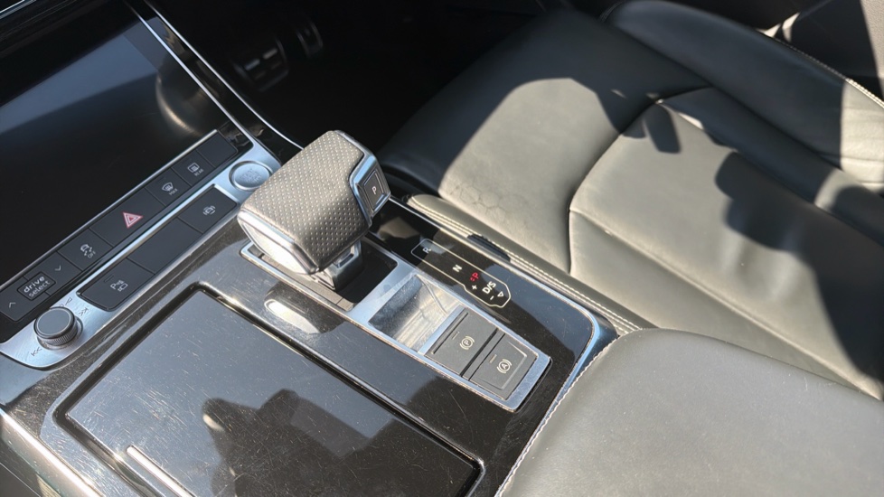 Audi Q7 50 TDI Quattro Black Edition 5dr Tiptronic Diesel Estate - Image 13
