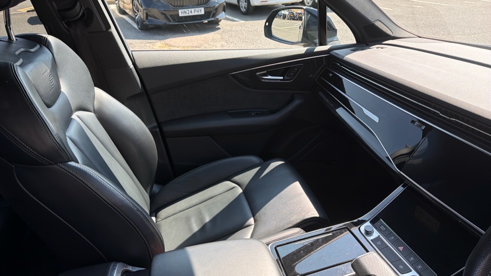 Audi Q7 50 TDI Quattro Black Edition 5dr Tiptronic Diesel Estate - Image 14