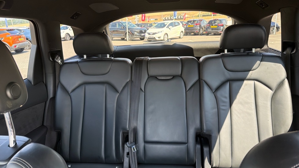 Audi Q7 50 TDI Quattro Black Edition 5dr Tiptronic Diesel Estate - Image 15