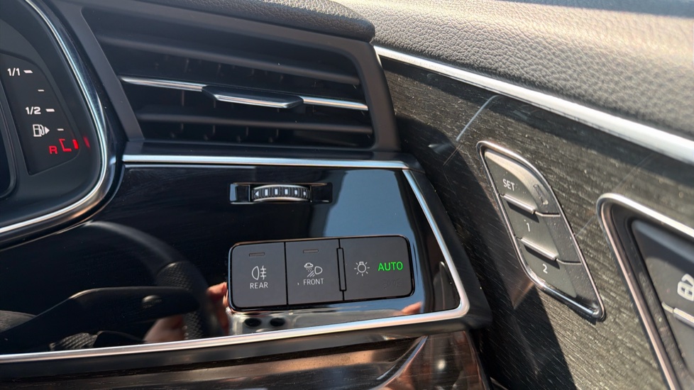 Audi Q7 50 TDI Quattro Black Edition 5dr Tiptronic Diesel Estate - Image 22