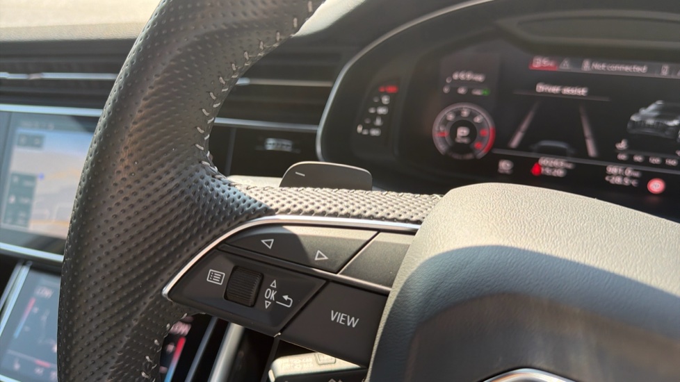 Audi Q7 50 TDI Quattro Black Edition 5dr Tiptronic Diesel Estate - Image 25