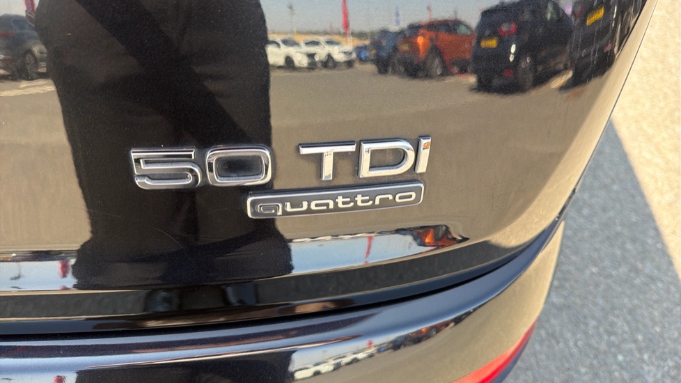 Audi Q7 50 TDI Quattro Black Edition 5dr Tiptronic Diesel Estate - Image 38