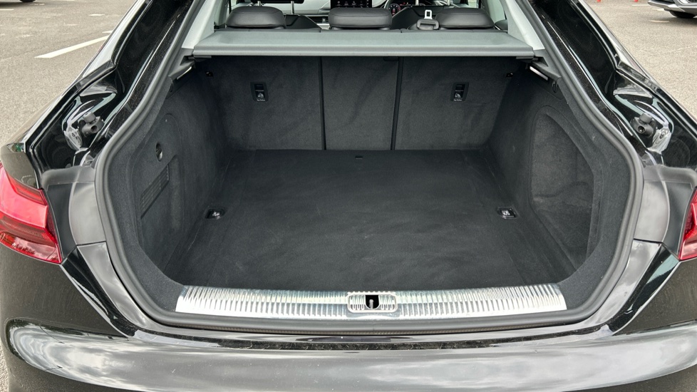 Audi A5 35 TFSI Sport 5dr S Tronic Petrol Hatchback - Image 4