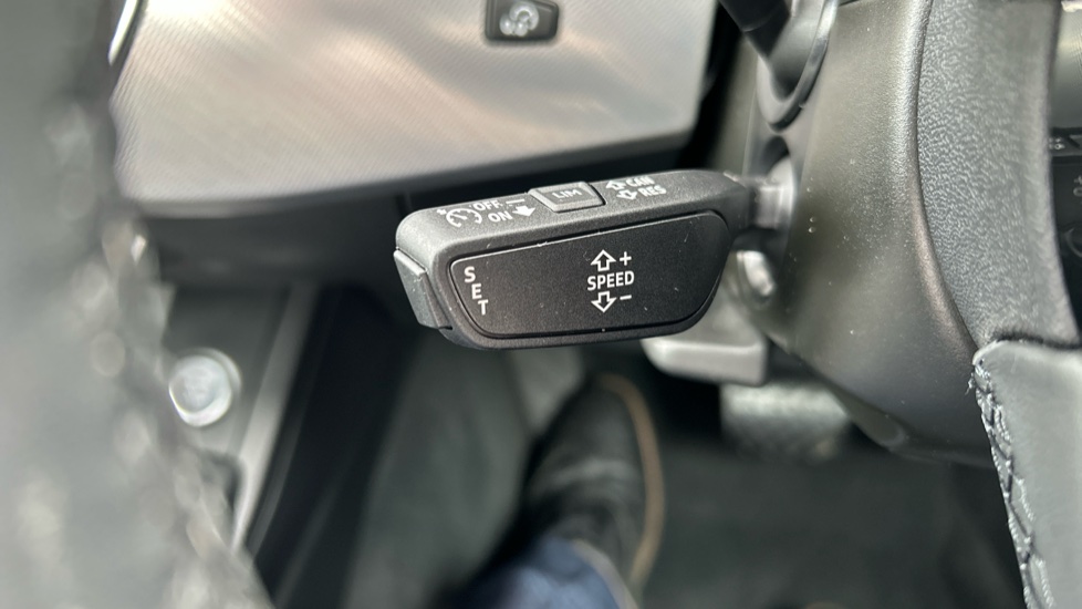 Audi A5 35 TFSI Sport 5dr S Tronic Petrol Hatchback - Image 35