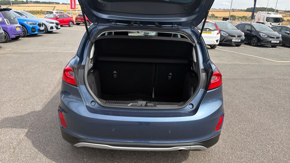 Ford Fiesta 1.0 EcoBoost Active 5dr Petrol Hatchback - Image 4