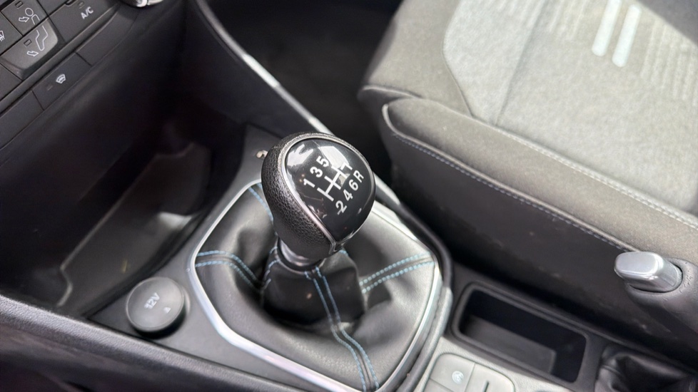 Ford Fiesta 1.0 EcoBoost Active 5dr Petrol Hatchback - Image 13