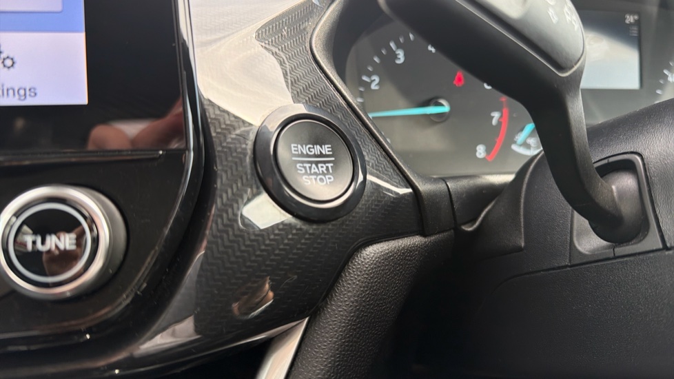 Ford Fiesta 1.0 EcoBoost Active 5dr Petrol Hatchback - Image 31