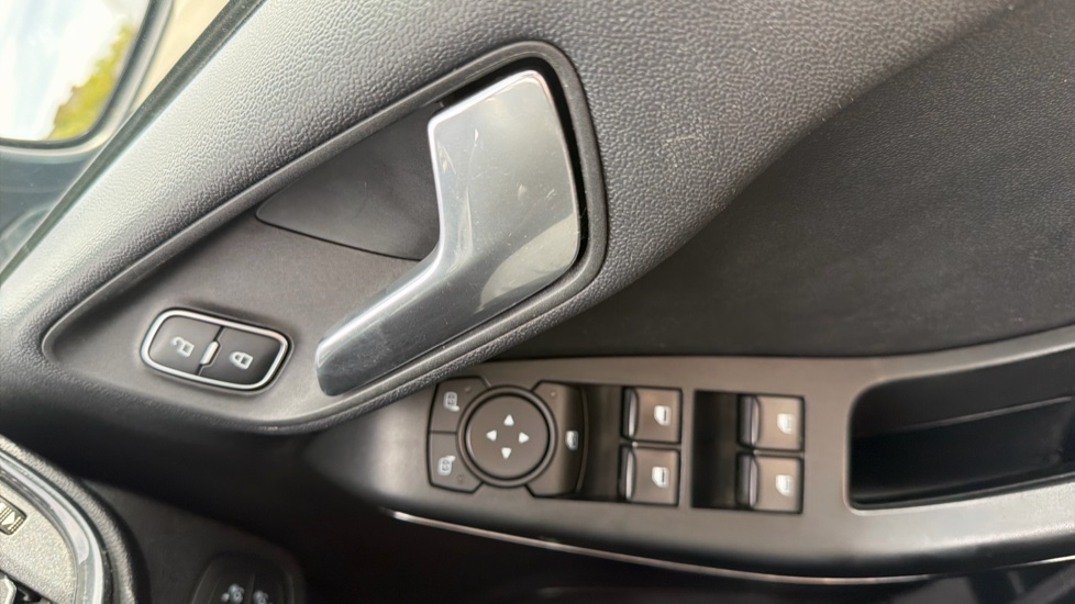 Ford Fiesta 1.0 EcoBoost Active 5dr Petrol Hatchback - Image 37